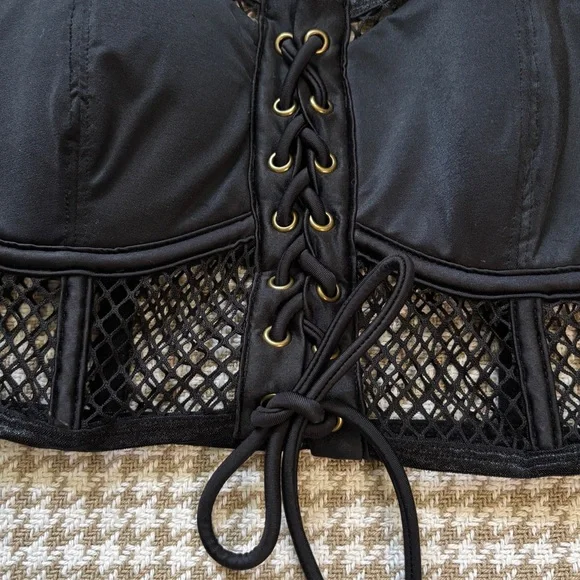 Urban Outfitters | ‘Out From Under’ Strapless Corset Bra - Picture 8 of 16